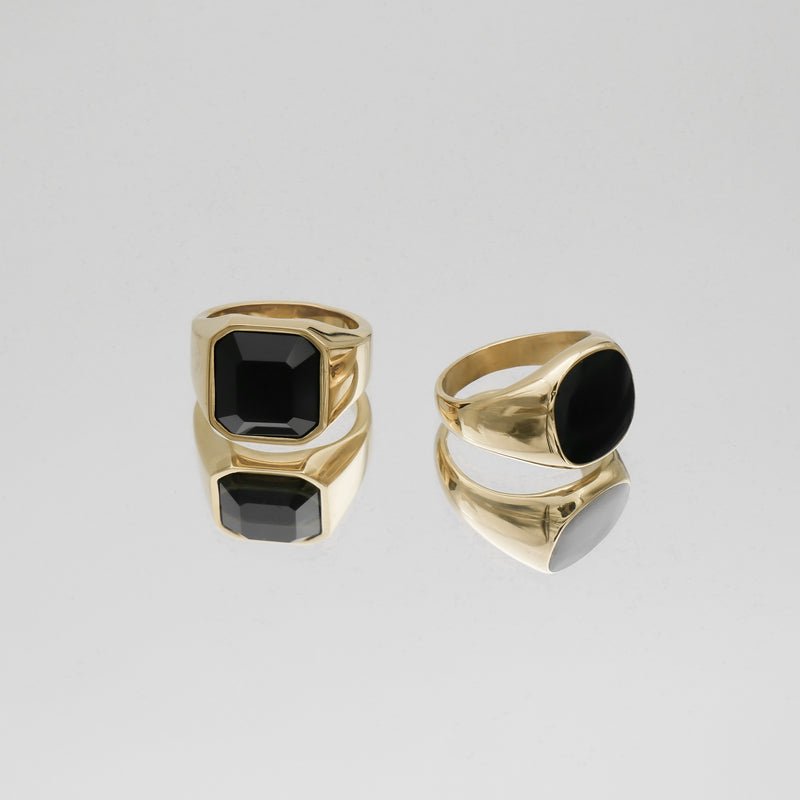 Caesar Onyx Signet Ring | Gold