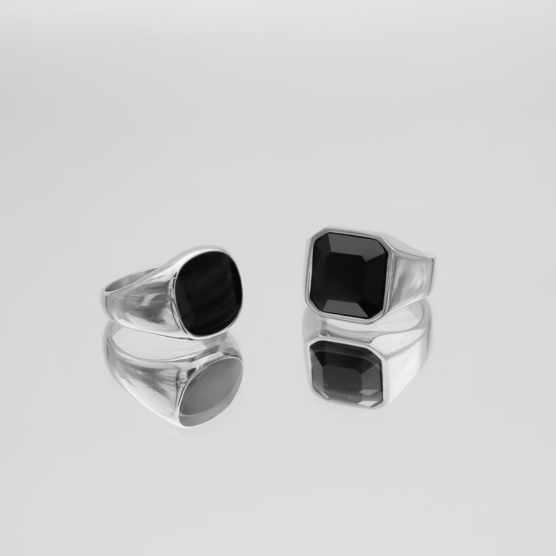 Classic Onyx Signet Ring | Silver