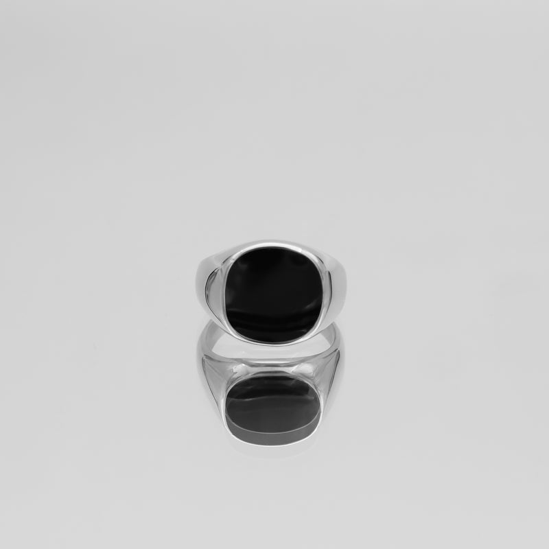 Classic Onyx Signet Ring | Silver